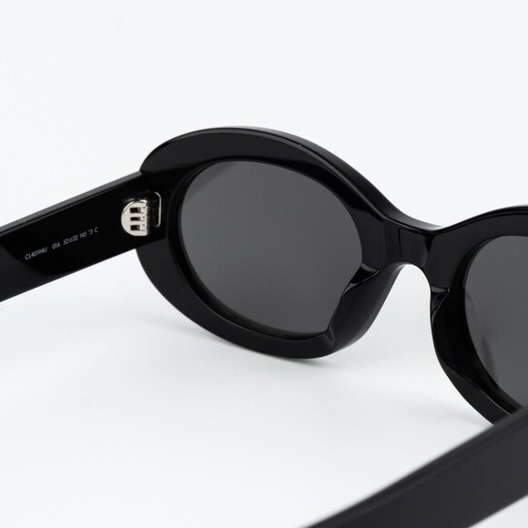 Celine TRIOMPHE Women Sunglasses Black Smoke Oval CL40194U 01A NEW AUTHENTIC - Picture 6 of 14